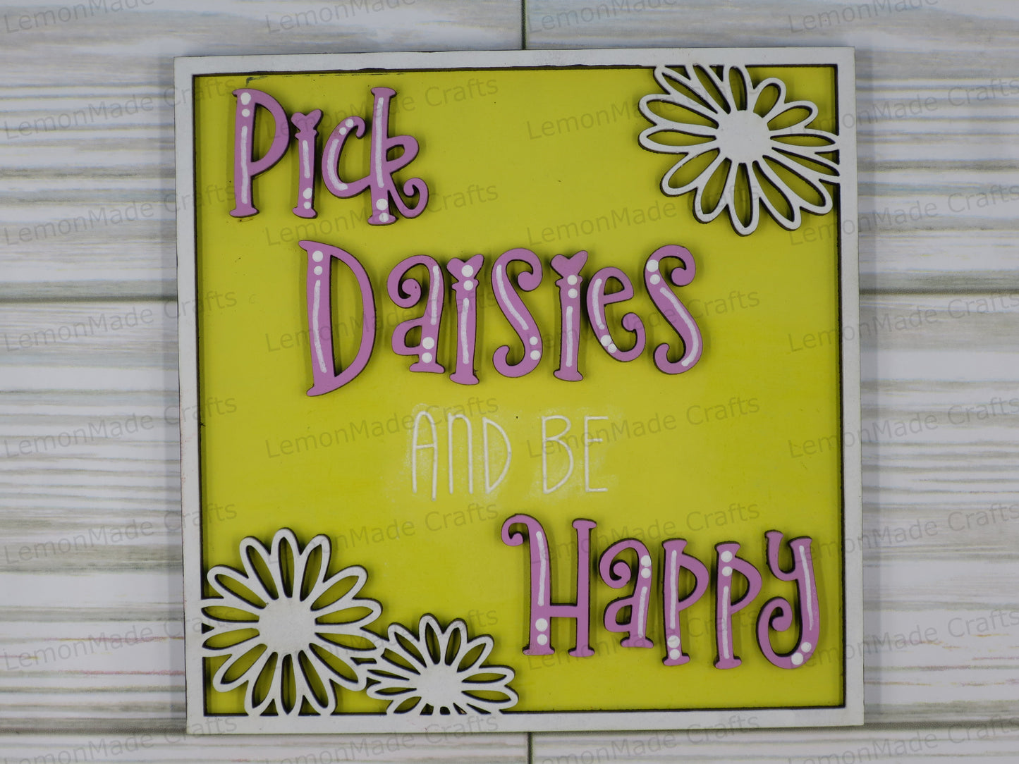 Interchangeable Tile: Spring Daisy