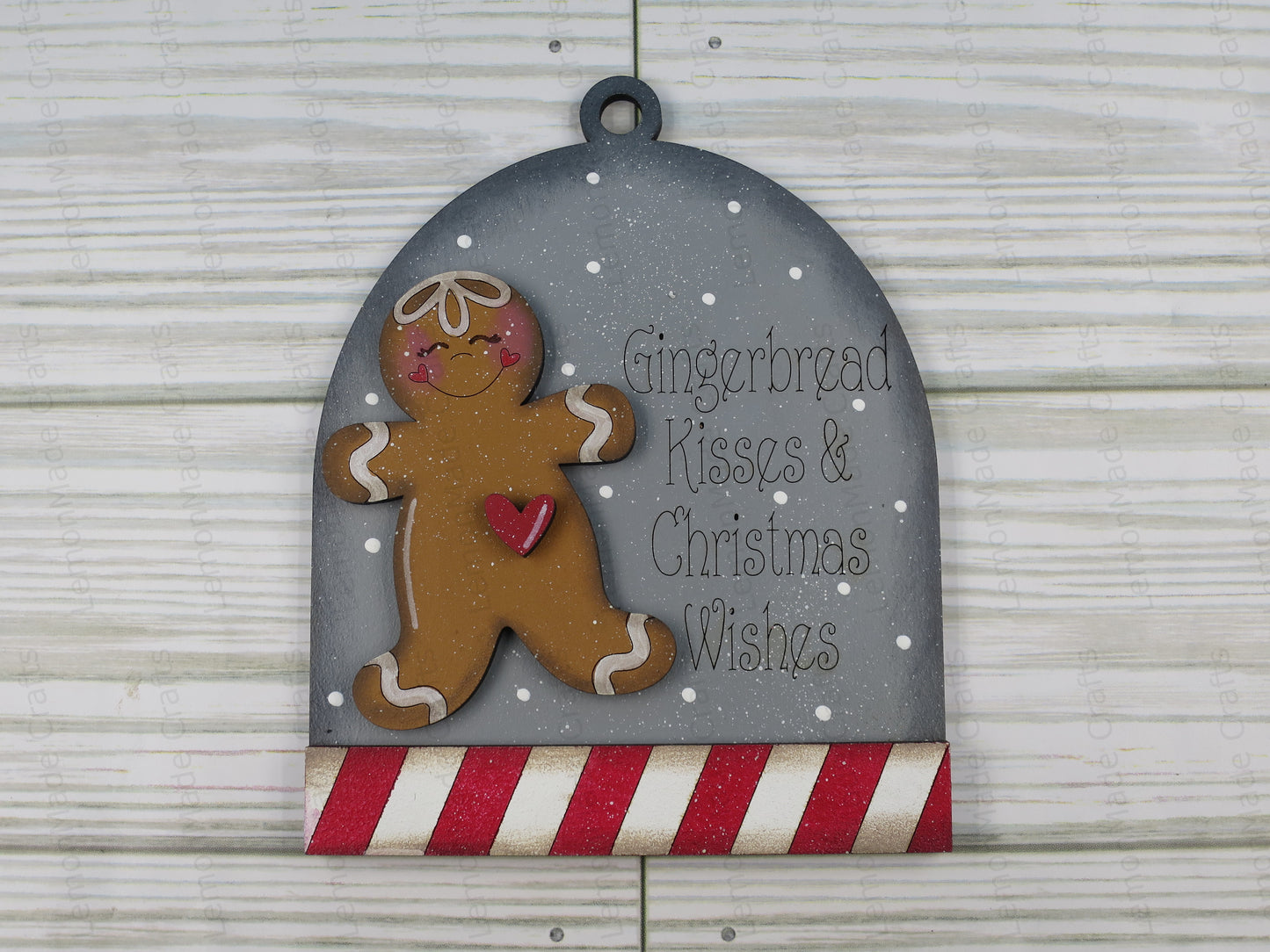 Ornament-Gingerbread Baking