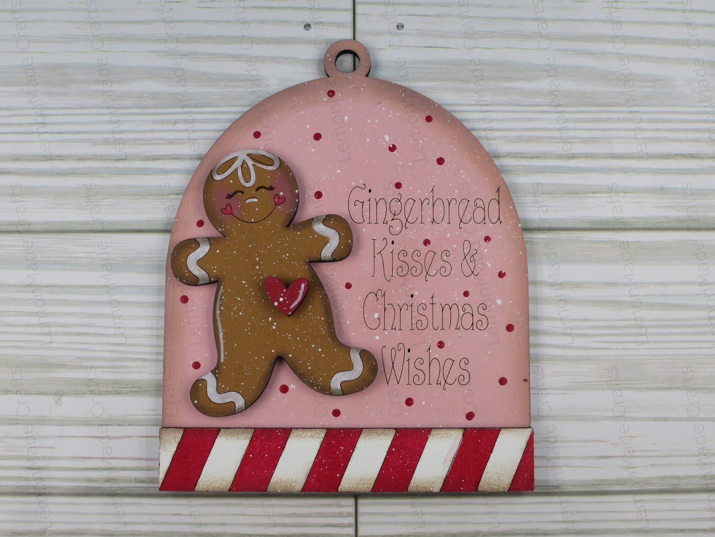 Ornament-Gingerbread Baking