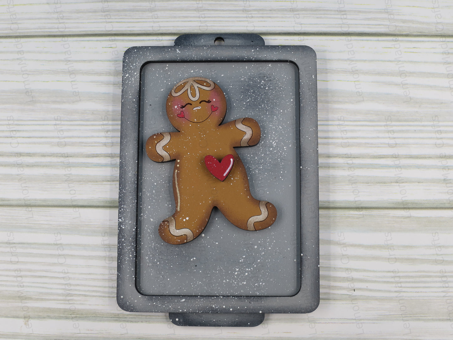 Ornament-Gingerbread Baking