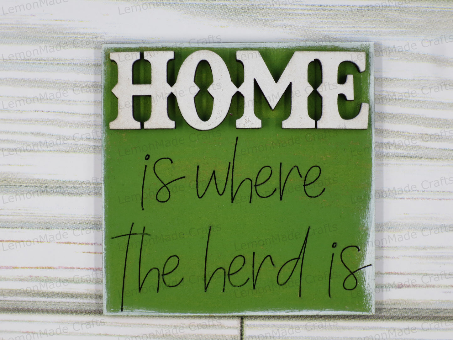 Interchangeable Mini Tile: Cow Farm