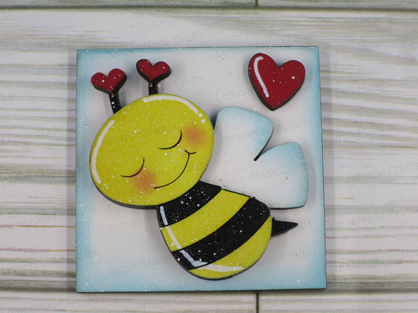 Interchangeable Mini Tile: Bee Valentine