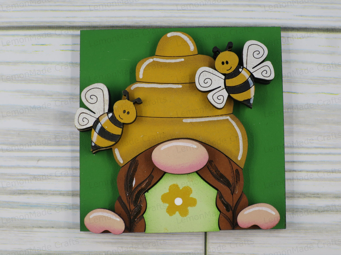 Interchangeable Mini Tile: Gnome Bee
