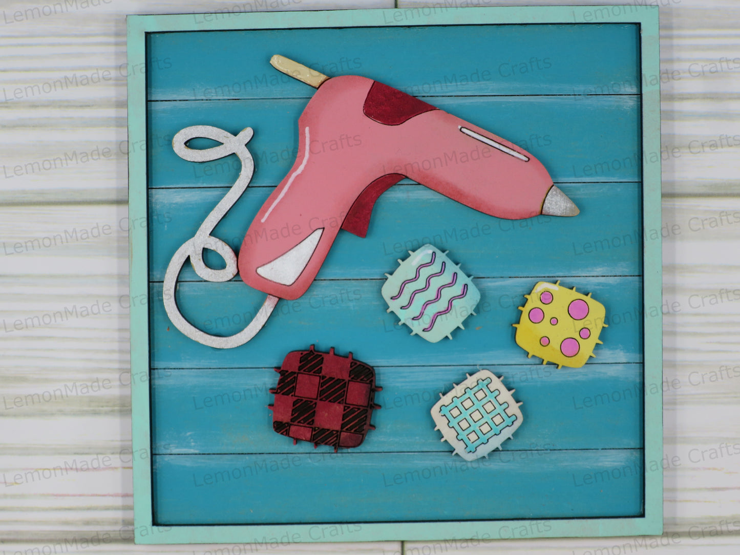 Interchangeable Tile: Crafty Maker